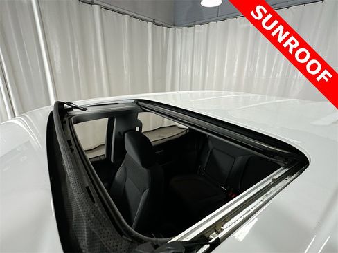 Used 2019 Chevrolet Silverado 1500 LT Trail Boss image 24