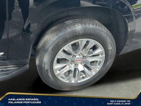 Certified 2025 GMC Yukon XL Denali AWD/4WD image 11