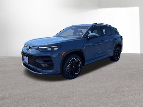 New 2026 Volkswagen Tiguan SEL R-Line AWD/4WD image 4
