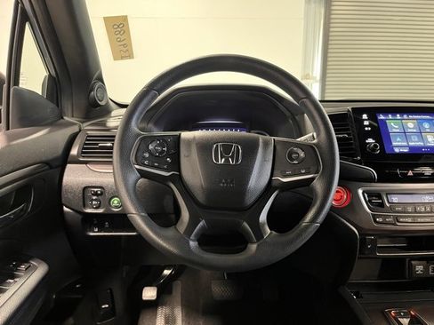 Used 2022 Honda Pilot Sport image 21