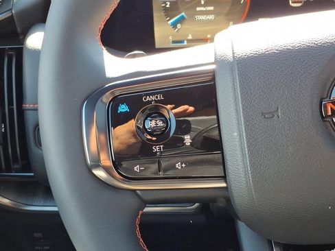 Used 2026 Nissan Armada PRO-4X AWD/4WD image 16