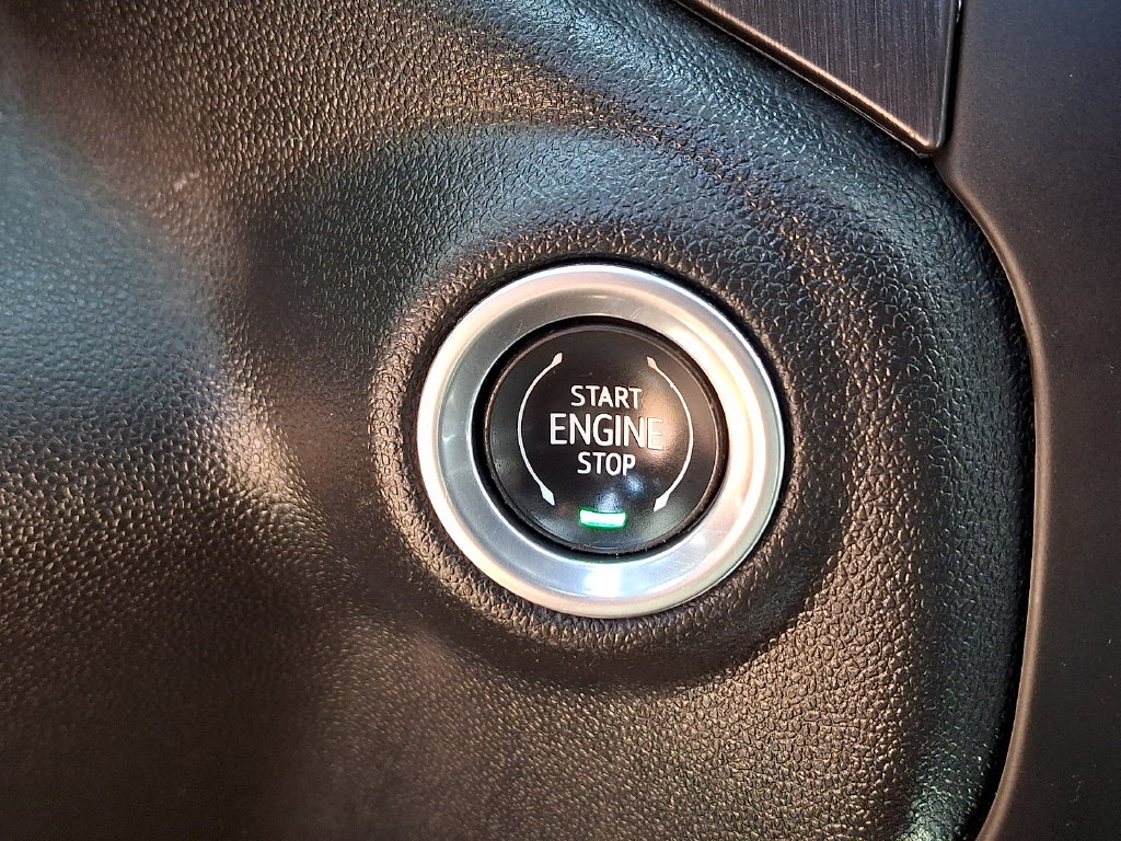 Used 2020 GMC Sierra 1500 AT4 w/ AT4 Premium Package AWD/4WD image 23