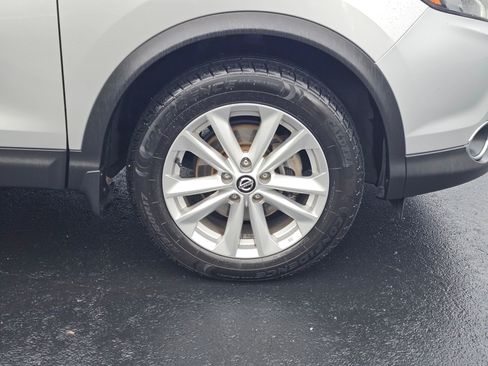 Used 2019 Nissan Rogue Sport SV w/ Technology Package AWD/4WD image 9