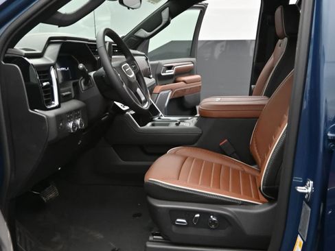 New 2026 GMC Sierra 2500 Denali Ultimate w/ Max Trailering Package AWD/4WD image 17