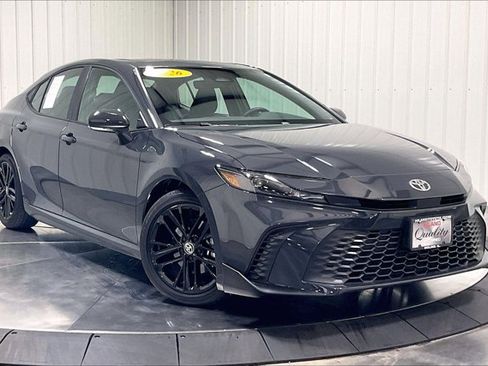 Used 2026 Toyota Camry SE w/ Multimedia Upgrade Package FWD image 3