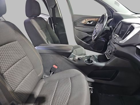 Used 2020 GMC Terrain SLE w/ Elevation Edition image 13