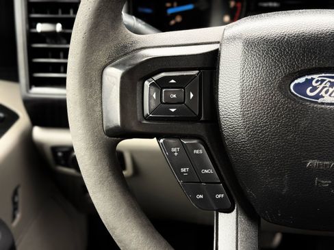 Used 2017 Ford F150 XL w/ Equipment Group 101A Mid image 27