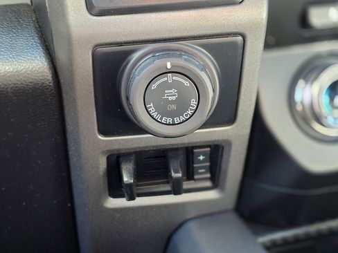 Used 2017 Ford F150 Raptor w/ Equipment Group 802A Luxury image 34