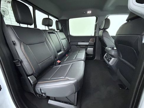 New 2026 Ford F250 Lariat w/ Chrome Package AWD/4WD image 18