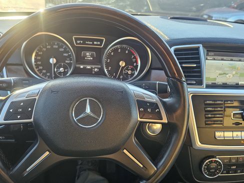 Used 2013 Mercedes-Benz GL 450 4MATIC w/ Premium 2 Pkg image 48