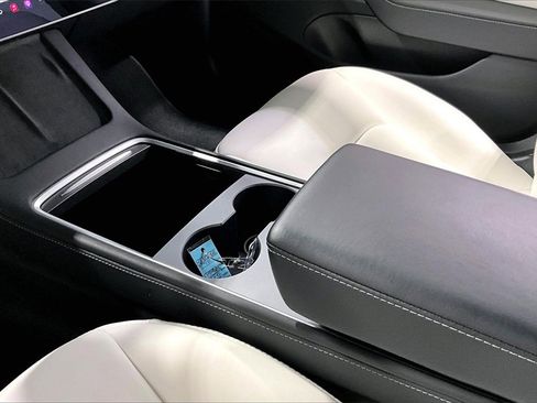 Used 2021 Tesla Model 3 Long Range image 17