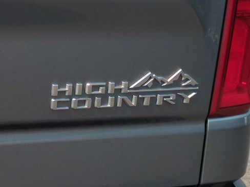 Used 2021 Chevrolet Silverado 1500 High Country w/ Technology Package AWD/4WD image 50
