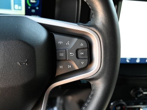 Used 2021 Ford Bronco First Edition AWD/4WD image 18