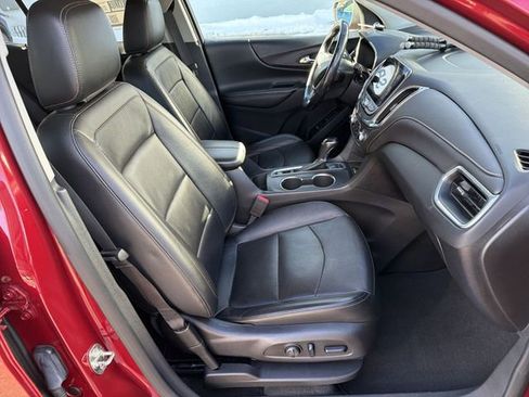 Used 2019 Chevrolet Equinox Premier image 25