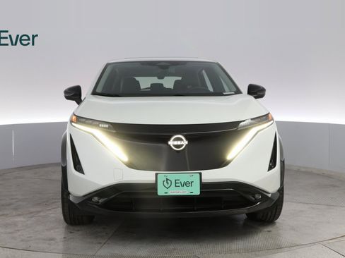 Used 2023 Nissan Ariya Evolve+ image 3