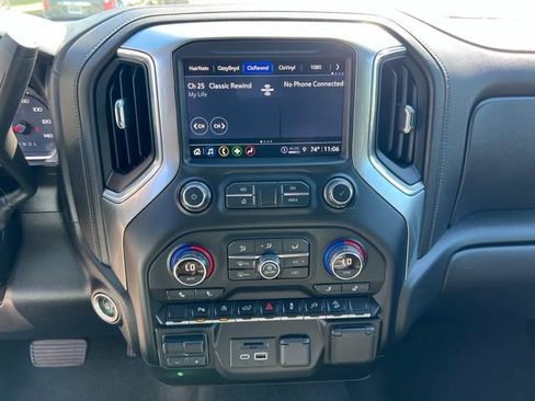 Used 2021 Chevrolet Silverado 1500 LT w/ Z71 Off-Road Package AWD/4WD image 24