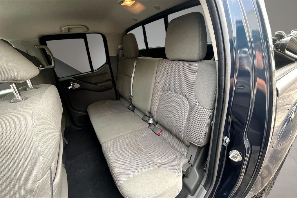 Used 2019 Nissan Frontier SV AWD/4WD image 23