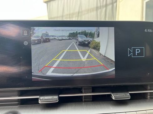Used 2024 Hyundai Kona SE FWD image 15