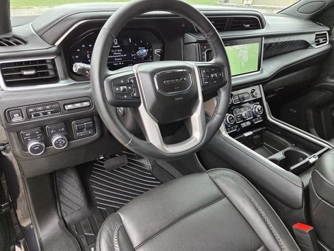 Used 2024 GMC Yukon Denali w/ Max Trailering Package AWD/4WD image 29