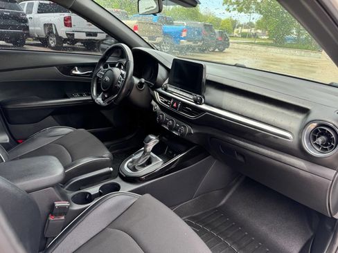 Used 2020 Kia Forte GT-Line FWD image 12