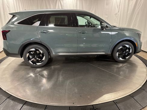 New 2026 Kia Sorento EX w/ EX Premium Package image 8