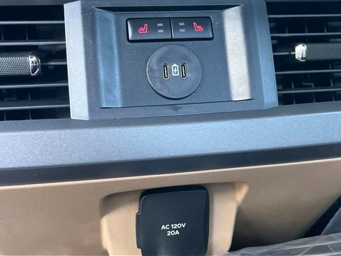 New 2025 Ford F350 Lariat w/ Lariat Ultimate Package image 27