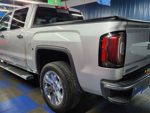Used 2018 GMC Sierra 1500 SLT image 4