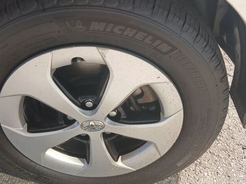 Used 2013 Toyota Prius Two image 8