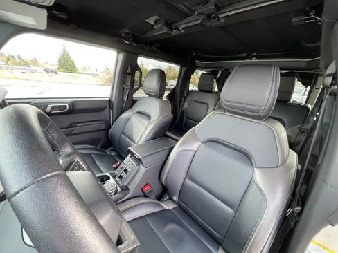 Used 2025 Ford Bronco Outer Banks image 18