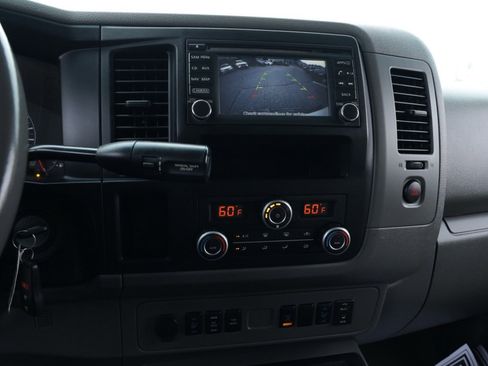 Used 2016 Nissan NV 3500 SL image 29