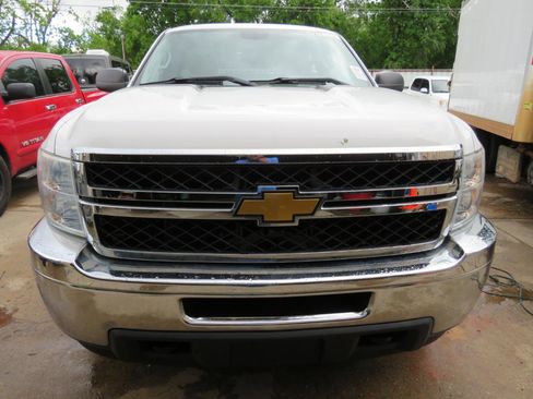 Used 2012 Chevrolet Silverado 2500 W/T image 2