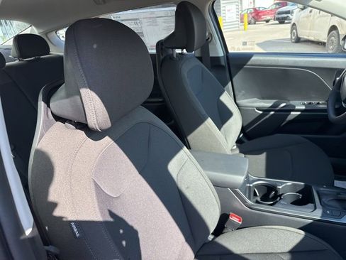 New 2026 Kia K4 LXS image 13