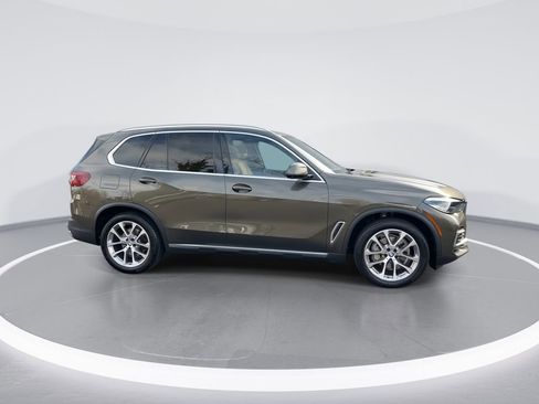 Certified 2023 BMW X5 xDrive40i w/ Premium Package image 9