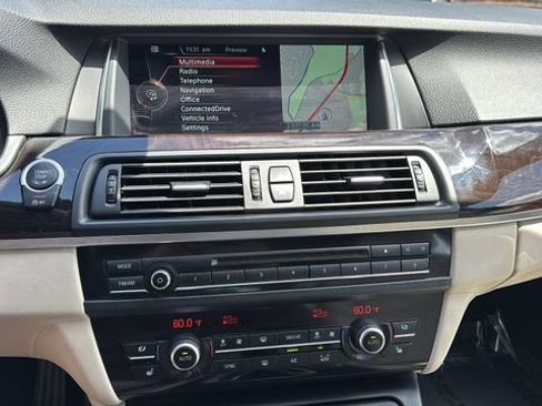 Used 2016 BMW M5 RWD image 26
