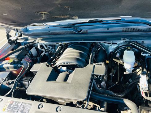 Used 2017 Chevrolet Tahoe LT image 24