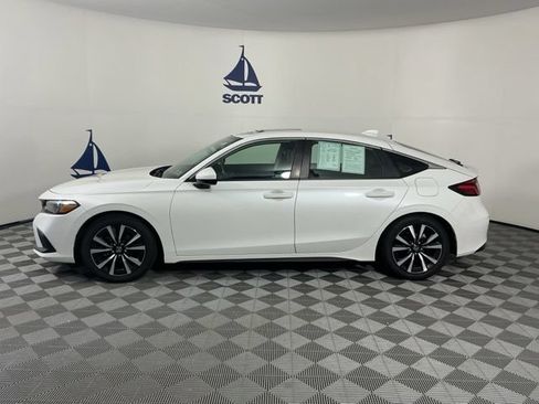 Certified 2023 Honda Civic EX-L image 4