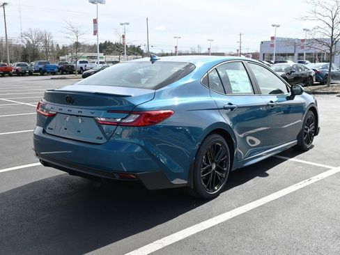 New 2026 Toyota Camry SE image 8
