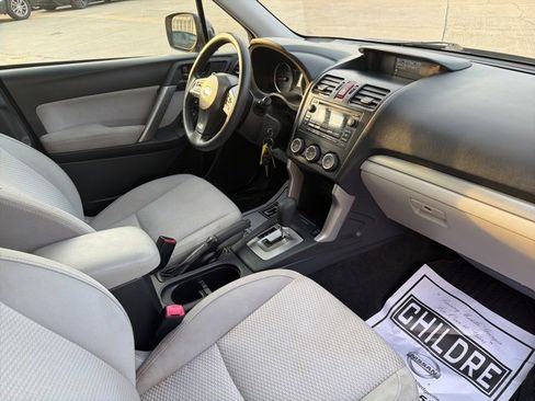 Used 2015 Subaru Forester 2.5i Premium w/ All-Weather Package image 17