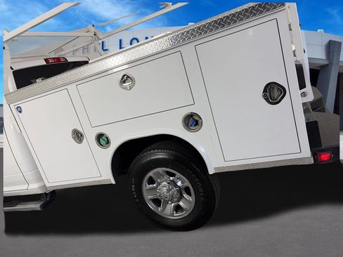Used 2024 RAM 3500 Tradesman w/ Chrome Appearance Group AWD/4WD image 25