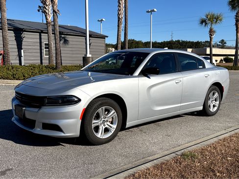 Used 2023 Dodge Charger SXT image 3