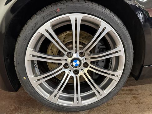 Used 2011 BMW M3 Convertible image 22