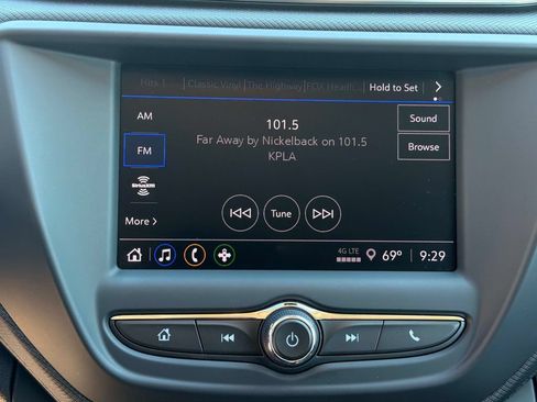 Used 2023 Chevrolet TrailBlazer LT FWD image 24