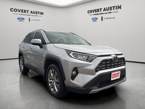 Used 2020 Toyota RAV4 Limited w/ Limited Grade Weather Package FWD image 7