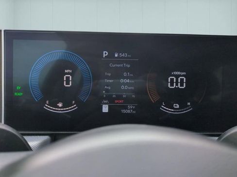 Used 2025 Hyundai Sonata SEL image 11