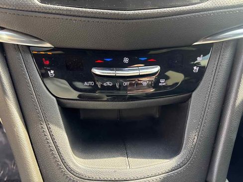 Used 2020 Cadillac XT5 Premium Luxury AWD/4WD image 28