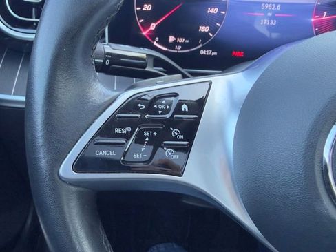 Used 2024 Mercedes-Benz C 300 Sedan image 9