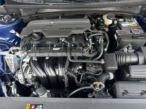 New 2025 Kia K4 LXS image 14