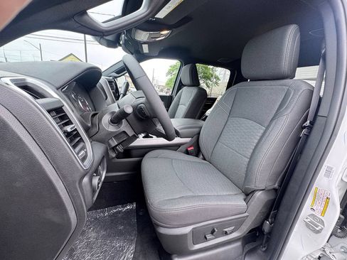 Used 2025 RAM 2500 Lone Star AWD/4WD image 13
