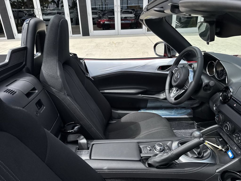 New 2026 MAZDA MX-5 Miata Club w/ Interior Package RWD image 15