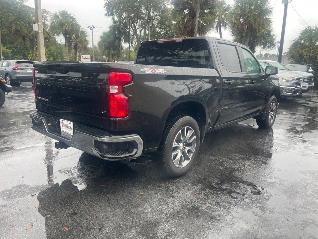 Used 2025 Chevrolet Silverado 1500 LT AWD/4WD image 5